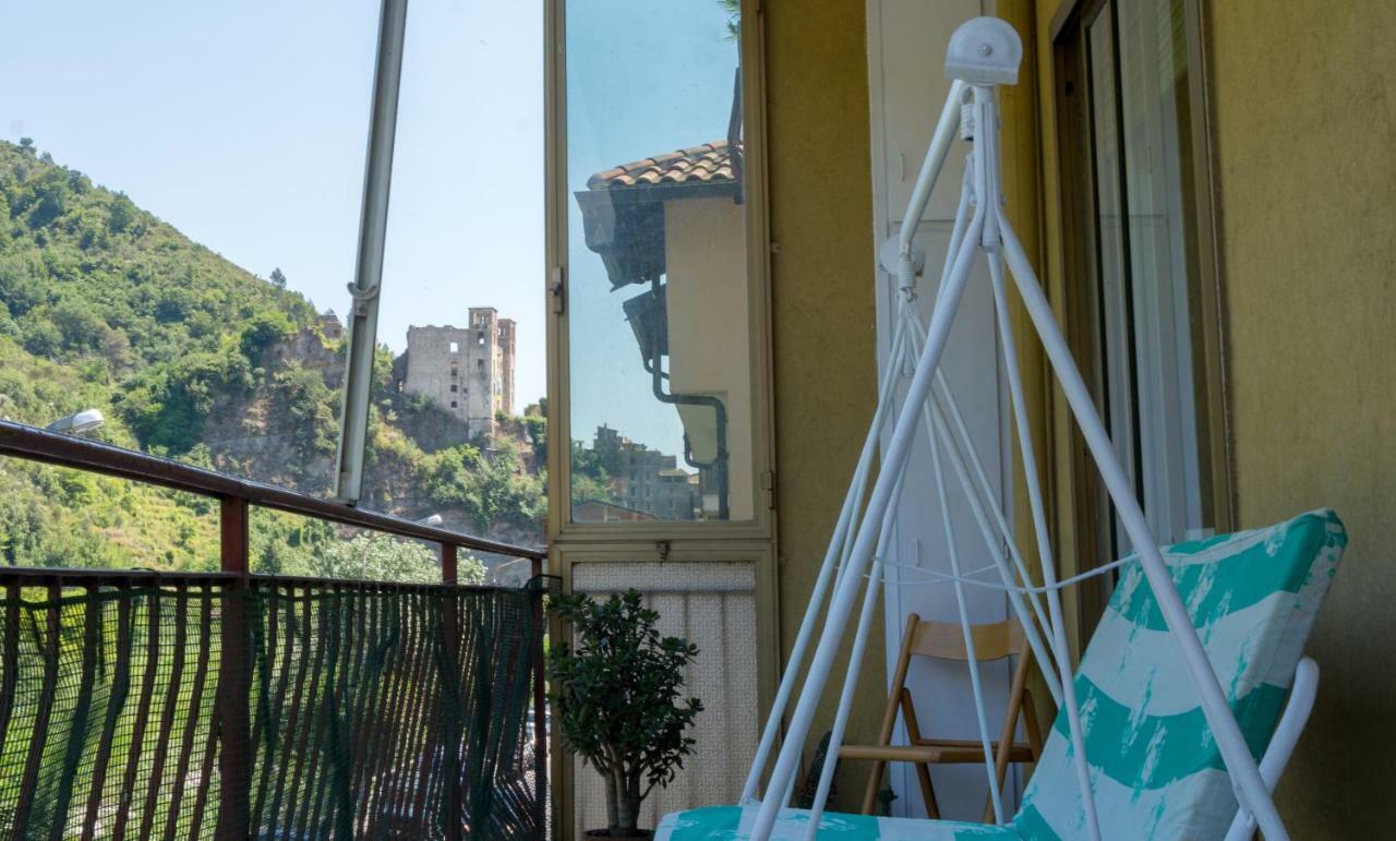 Ferienwohnung La Casa Di Elda Dolceacqua Exterior foto