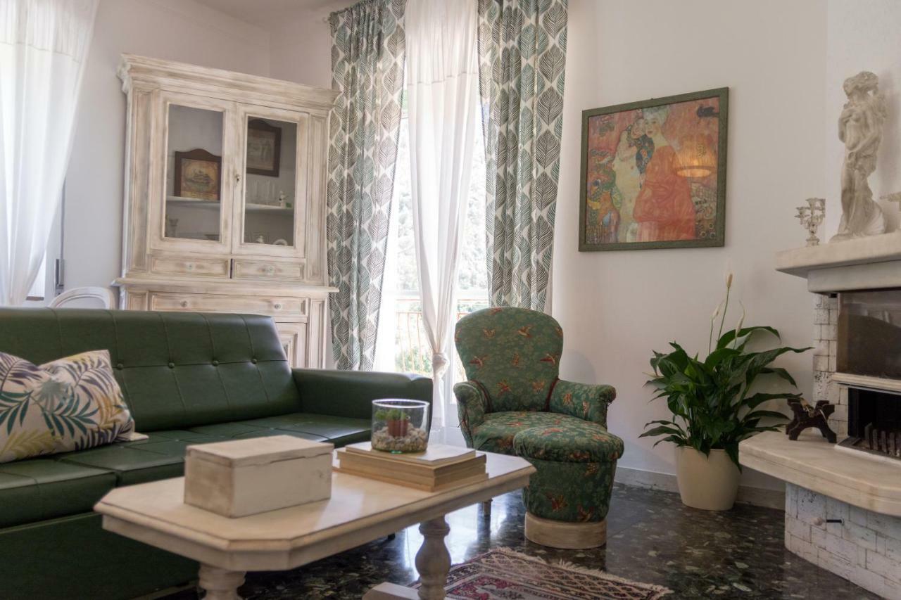 Ferienwohnung La Casa Di Elda Dolceacqua Exterior foto